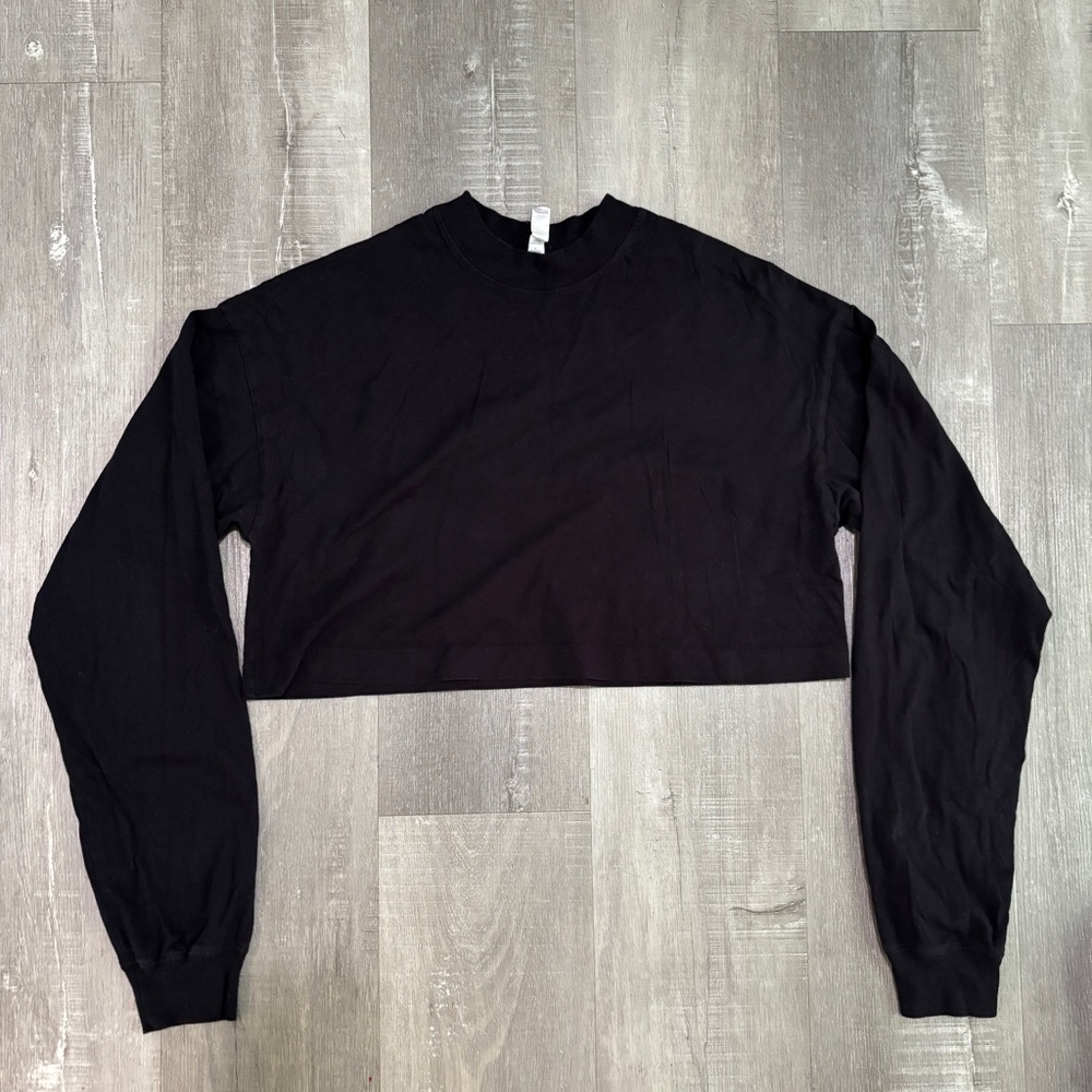 ALO Yoga Black Cropped Long-Sleeve Top